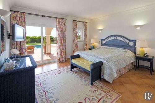 Praia Da Luz Villa Sleeps 8 Pool Air Con Wifi
