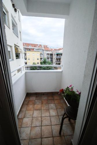 Tiara Apartment 2