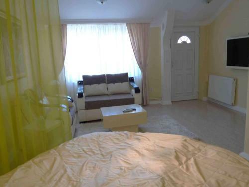 Hostal Guest House Perla