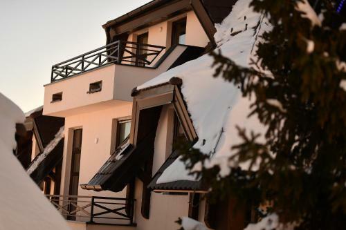 Dvori Apartments