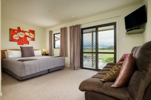 Longbourne Lodge Motel
