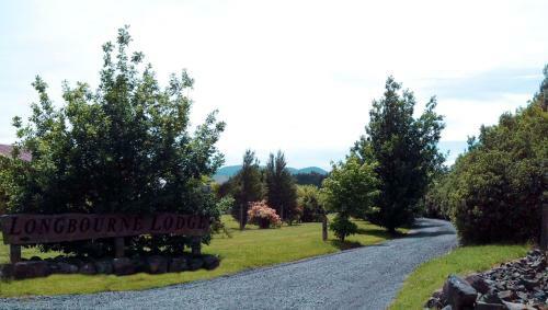 Longbourne Lodge Motel