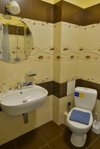 Golden Orchid Hotel