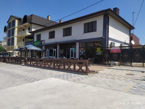Hostal Semeynyy Guest House