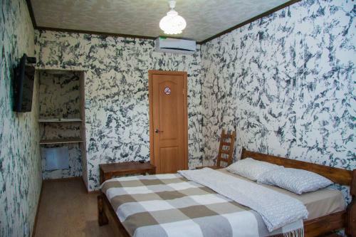 Hotel Turisticheskaya Baza Zhara