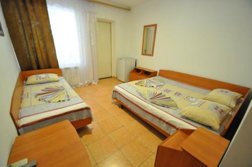 Hostal Dukat Hotel
