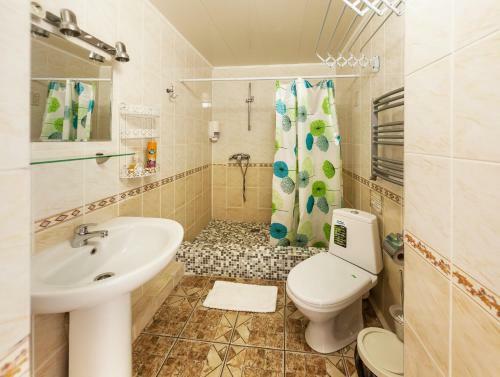 Hostal Anapa-patio Guest House