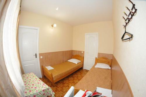 Hostal Guesthouse Domino