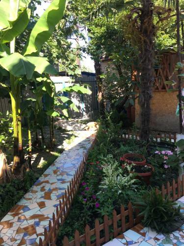 Hostal Guest House Lazurit