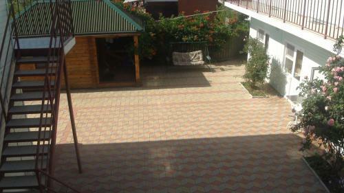 Hostal Guest House April Na Visotnoy