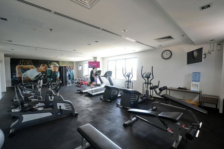 Grand Alora Hotel