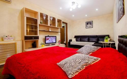 Apartments Chetaeva 36