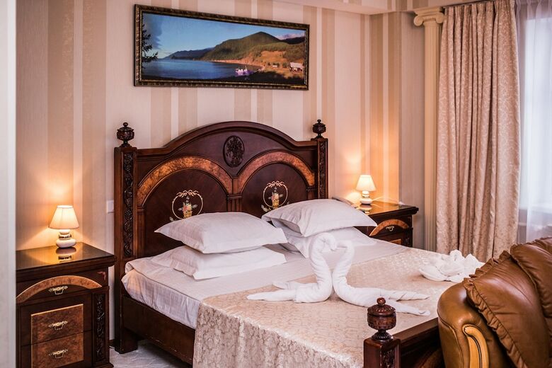 Mayak Hotel