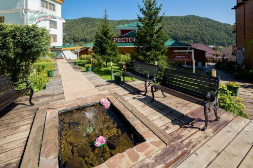 Hotel Krestovaya Pad
