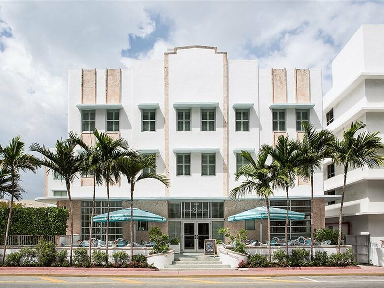 Circa 39 Hotel