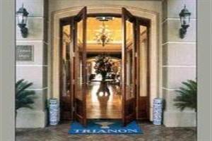 Hotel Trianon Old Naples