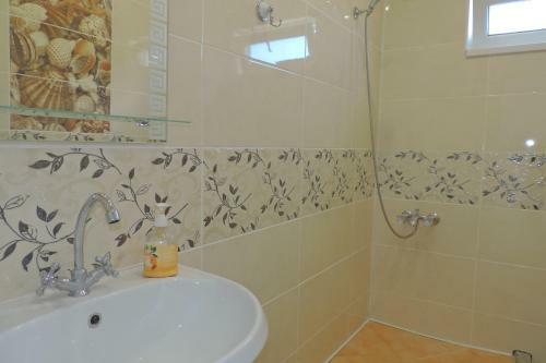 Hostal Guest House Faina