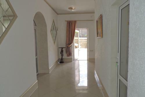Hostal Guest House Faina