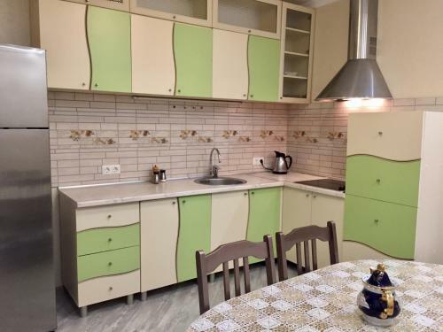 Large Apartment On Startovaya 1