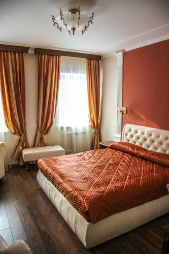 Grand Hotel