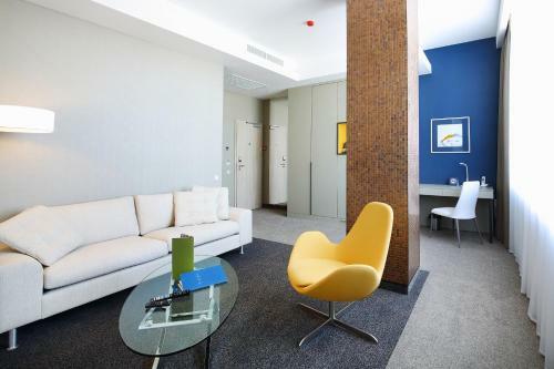Victor Hotel