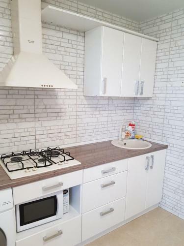 Apartment On Nahimova 40