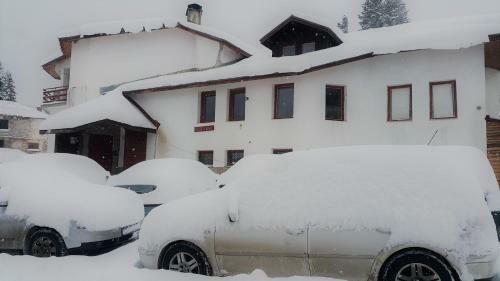 Hotel Kris Guesthouse