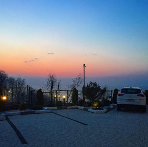 Lazurny Bereg Apartment 4