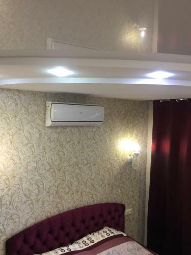 Apartment On Polyakova 24