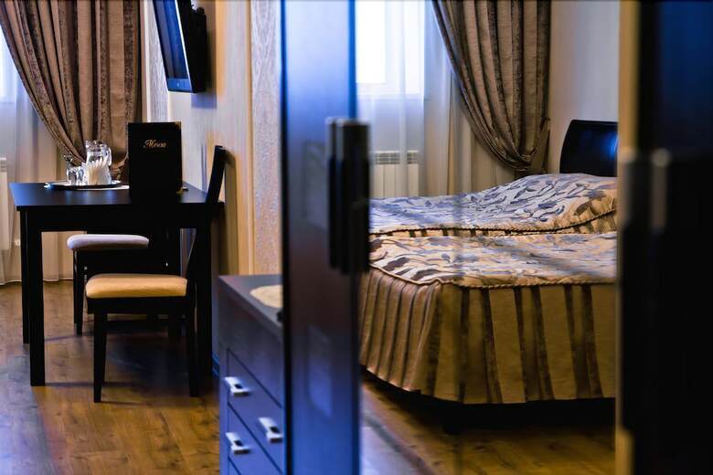 Lazurny Bereg Hotel