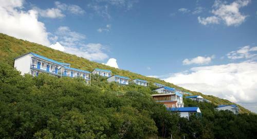 Hotel Shirokaya Baza Otdykha