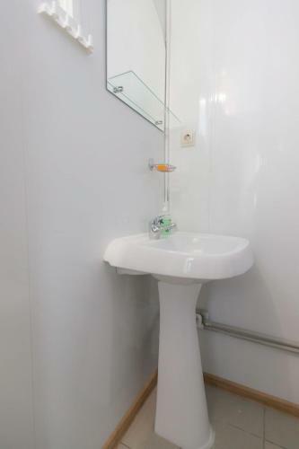 Hotel Shirokaya Baza Otdykha