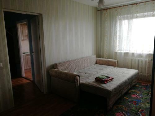 Apartment On Surgutskoe Shosse 9