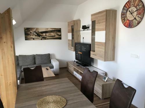 Apartments Avio
