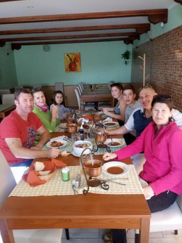 Hostal Gostilna Tratnik