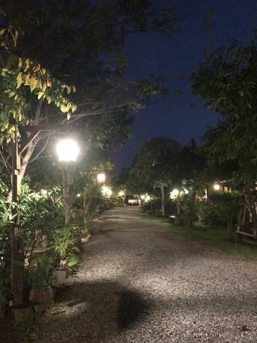 Hotel Baan Suan Rim Nam