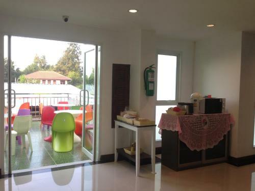 Praiyanan Place Hotel