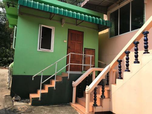 Hotel Rubtawan Sichang Resort