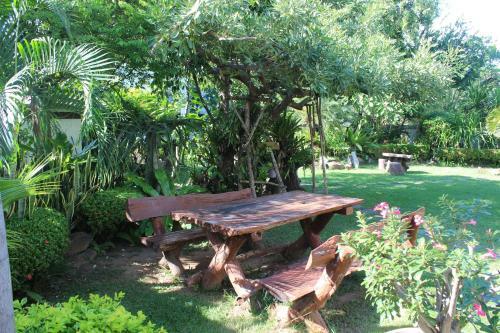 Hotel White Elephant Resort