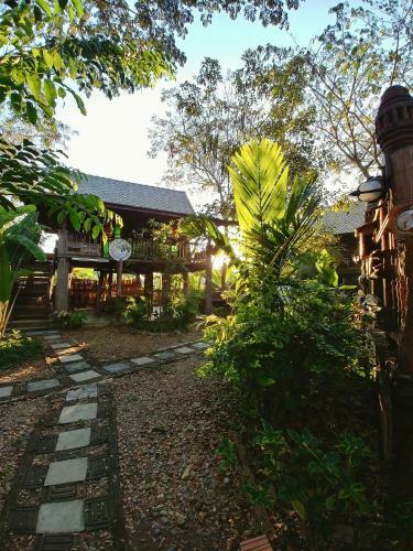 Hostal Kad Sala Lanna Cultural Homestay
