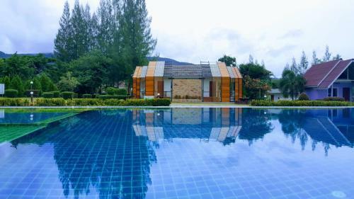 Hotel Tanaosri & Creekside Resort