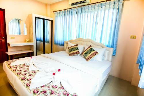 Hotel Tanaosri & Creekside Resort