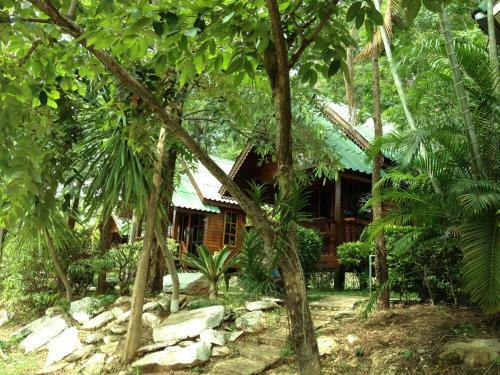 Hotel ?baan Ing Khao Resort