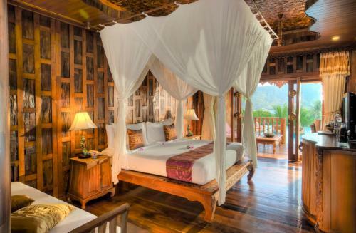 Hotel Santhiya Koh Phangan Resort And Spa