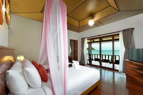 Hotel Pingchan Koh Phangan Beachfront Resort