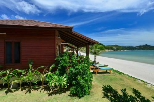 Hotel Pingchan Koh Phangan Beachfront Resort