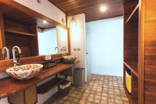Hotel Pingchan Koh Phangan Beachfront Resort