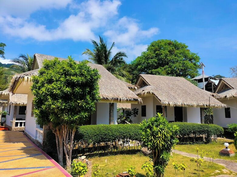 Hotel Phuwadee Resort & Spa