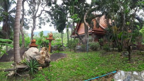 Hostal The Hill Village