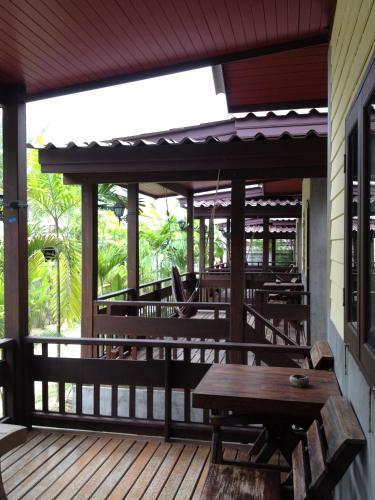 Hotel Haad Yao Bungalows
